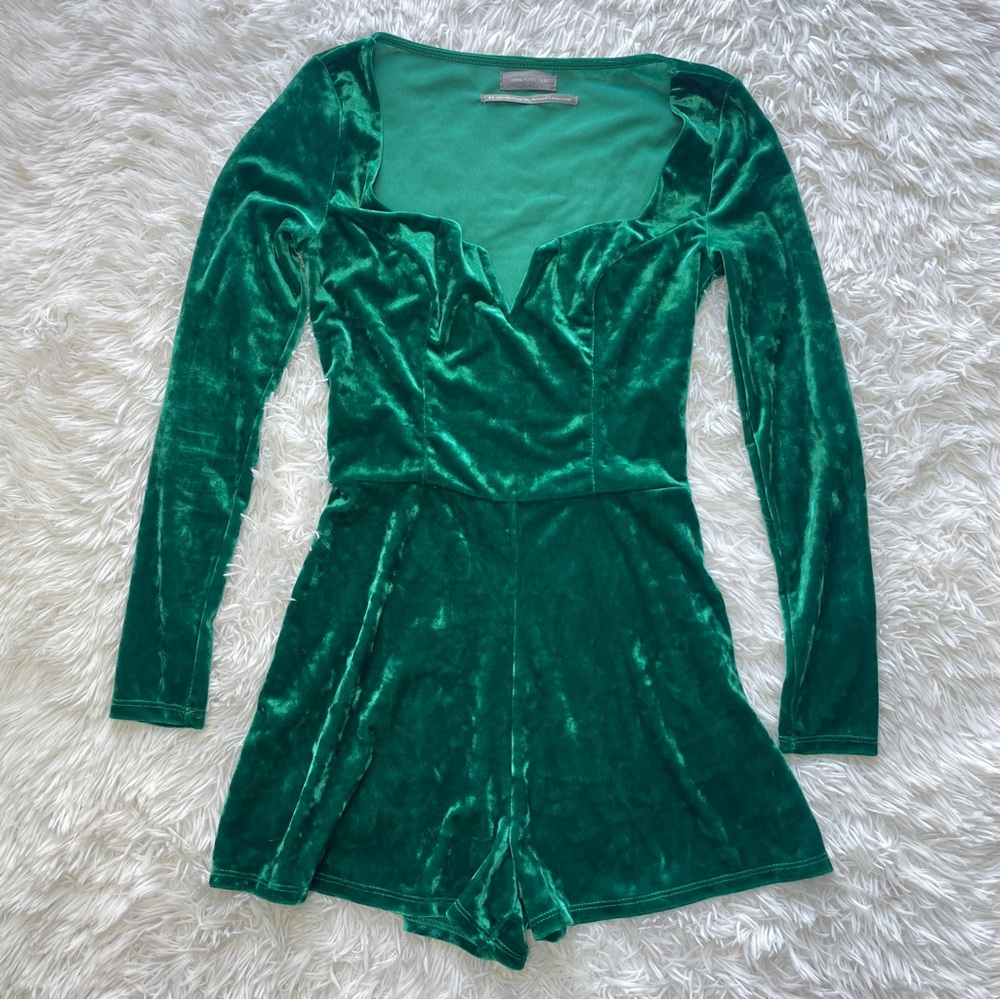 Urban Outfitters Sasha Crushed Velvet Long Sleeve Romper